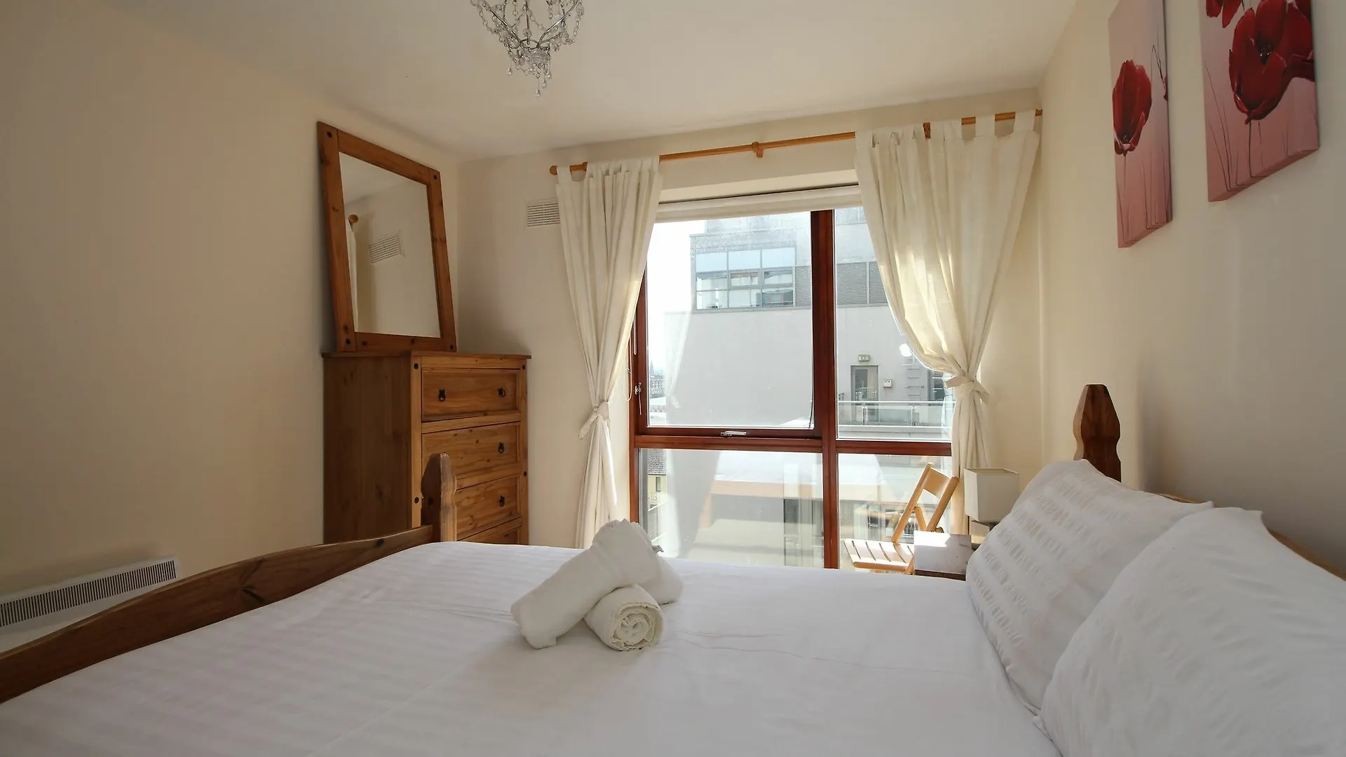 Point Village Modern Apartment Dublin